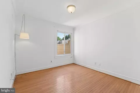 Bedroom - 916 E Capitol St NE, Washington, DC 20003 photo 3 of 10