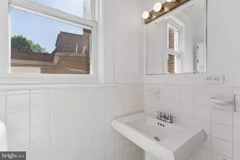 Bath - 916 E Capitol St NE, Washington, DC 20003 photo 2 of 8