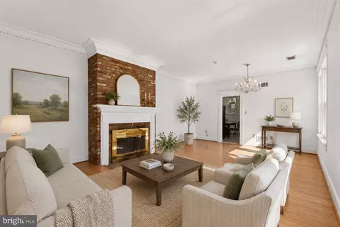 Living - 916 E Capitol St NE, Washington, DC 20003 photo 1 of 12