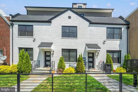 1130 Penn St NE #6, Washington, DC 20002
