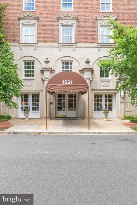 1661 Crescent Pl NW #306, Washington, DC 20009