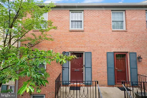 1642 Beekman Pl NW #A, Washington, DC 20009