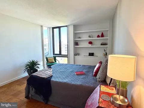 Bedroom - 1245 4th St SW #E800, Washington, DC 20024 photo 2 of 3