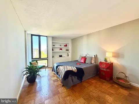 Bedroom - 1245 4th St SW #E800, Washington, DC 20024 photo 1 of 3