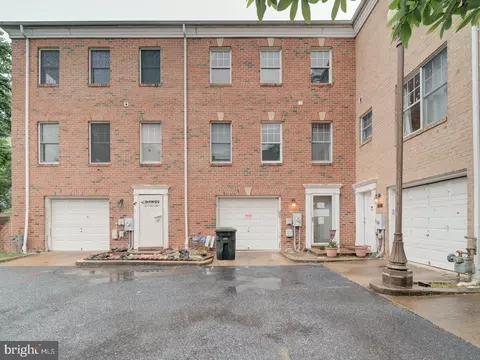 881 Barnaby St SE # -A, Washington, DC 20032