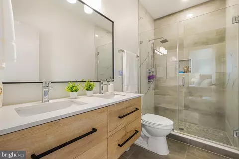 Bath - 2001 I St NE #10, Washington, DC 20002 photo 2 of 2