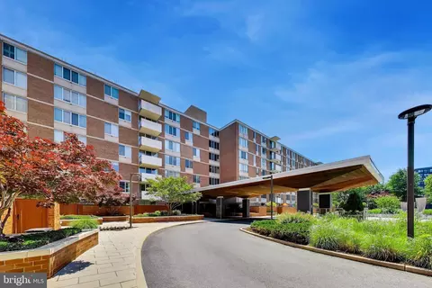 2939 Van Ness St NW #621, Washington, DC 20008