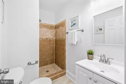 Bath - 2126 4th St NE, Washington, DC 20002 photo 4 of 5