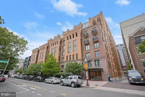 910 M St NW #304, Washington, DC 20001