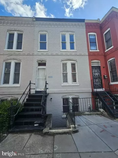 1746 V St NW, Washington, DC 20009