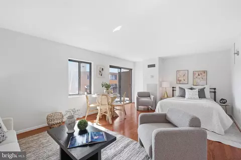 1718 P St NW #809, Washington, DC 20036