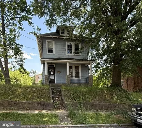 2223 R St SE, Washington, DC 20020