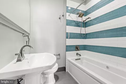 Bath - 148 Todd Pl NE, Washington, DC 20002 photo 2 of 2