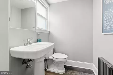 Bath - 148 Todd Pl NE, Washington, DC 20002 photo 1 of 2