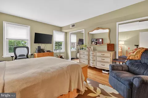 Bedroom - 1358 G St SE, Washington, DC 20003 photo 3 of 4