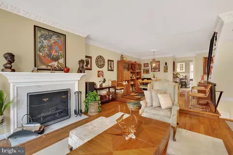 Living - 1358 G St SE, Washington, DC 20003 photo 2 of 3