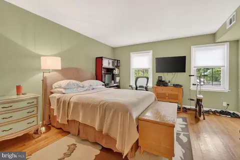 Bedroom - 1358 G St SE, Washington, DC 20003 photo 4 of 4
