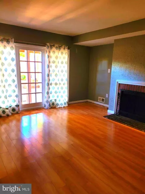 Living - 1358 G St SE, Washington, DC 20003 photo 3 of 3