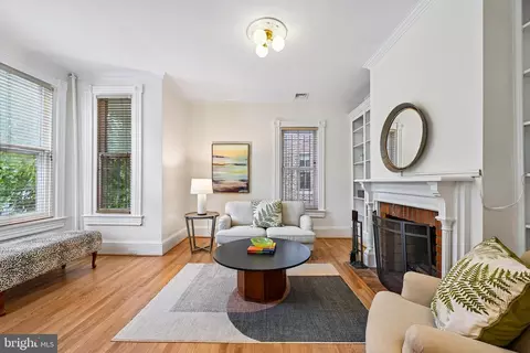 Living - 123 7th St NE, Washington, DC 20002 photo 4 of 4