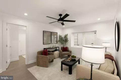 Living - 1019 17th Pl NE #1, Washington, DC 20002 photo 2 of 3