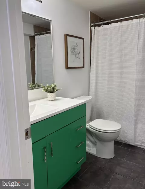 Bath - 2429 3rd St NE, Washington, DC 20002 photo 3 of 3