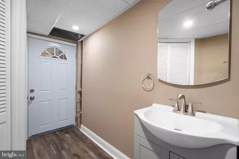 Entry Way - 1227 Owen Pl NE, Washington, DC 20002 photo 8 of 8