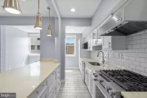 Kitchen - 1227 Owen Pl NE, Washington, DC 20002 photo 4 of 4