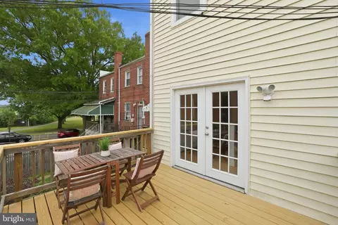 Exterior - 2022 C St NE, Washington, DC 20002 photo 5 of 6