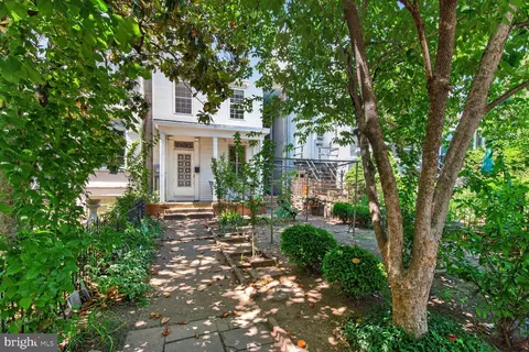 176 N Carolina Ave SE, Washington, DC 20003