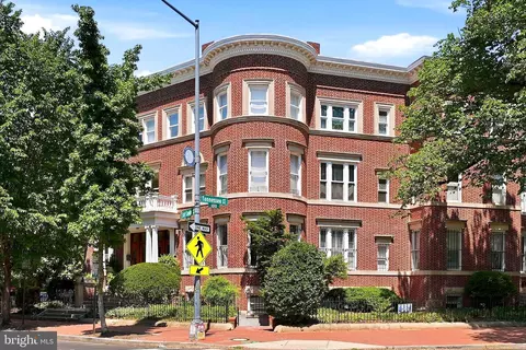 1200 E Capitol St NE #1, Washington, DC 20002