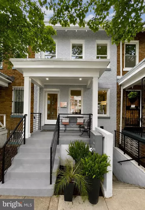 615 Morton Pl NE, Washington, DC 20002