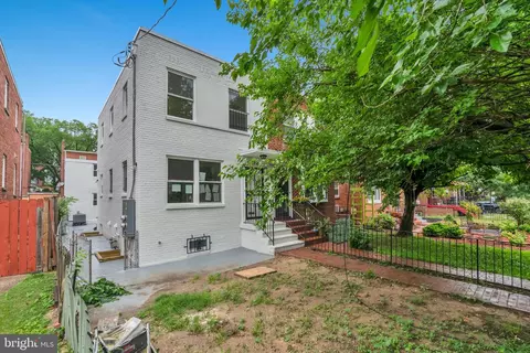 518 Oglethorpe St NE, Washington, DC 20011