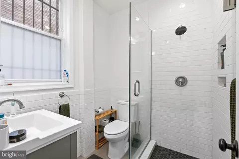 Bath - 230 11th St SE, Washington, DC 20003 photo 4 of 5