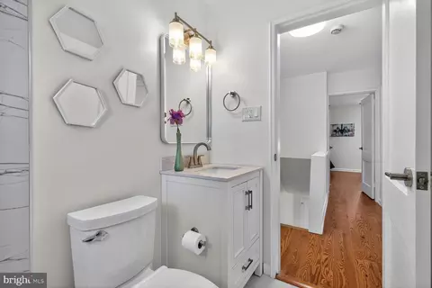5821 5th St NE, Washington, DC 20011 photo 16