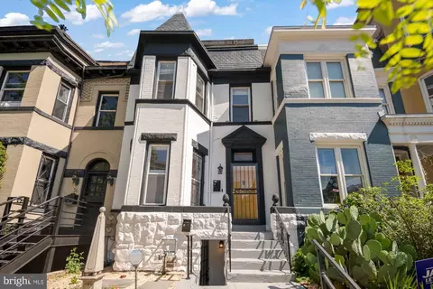 Exterior - 16 Q St NE, Washington, DC 20002 photo 2 of 4