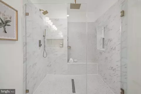 Bath - 16 Q St NE, Washington, DC 20002 photo 5 of 6