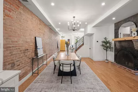 Entry Way - 16 Q St NE, Washington, DC 20002 photo 2 of 5