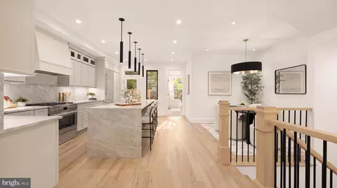 Entry Way - 1237 4th St NW #B, Washington, DC 20001 photo 1 of 2