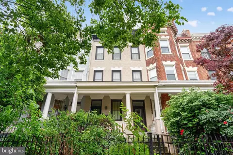 2719 13th St NW #1, Washington, DC 20009