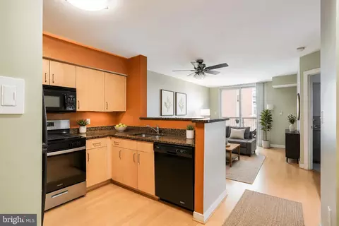 1000 New Jersey Ave SE #304, Washington, DC 20003