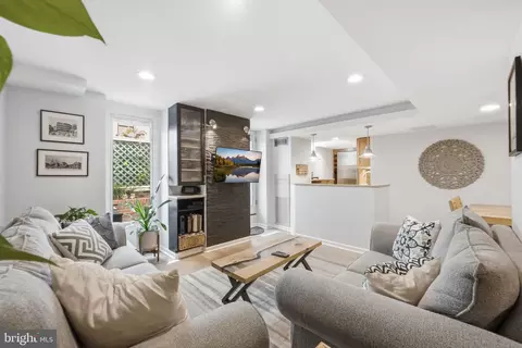 2123 California St NW #A4, Washington, DC 20008