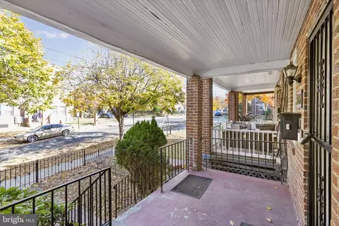 1633 R St SE, Washington, DC 20020