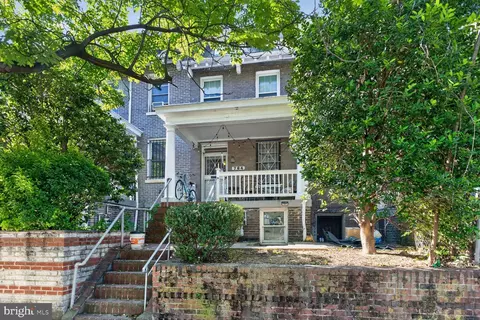 764 Quebec Pl NW, Washington, DC 20010