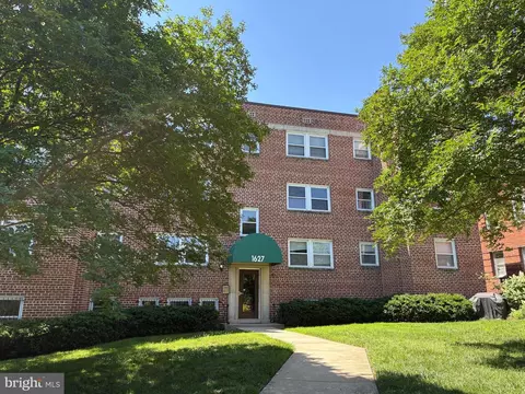1627 Massachusetts Ave SE #302, Washington, DC 20003