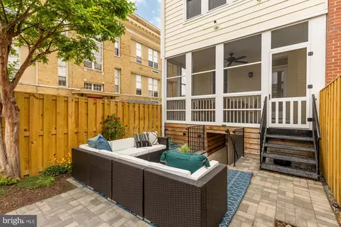 Exterior - 1519 E Capitol St SE, Washington, DC 20003 photo 6 of 11