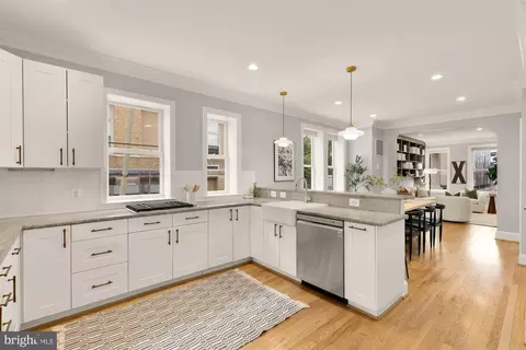 Kitchen - 1519 E Capitol St SE, Washington, DC 20003 photo 4 of 6