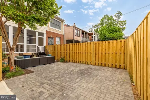 Exterior - 1519 E Capitol St SE, Washington, DC 20003 photo 7 of 11