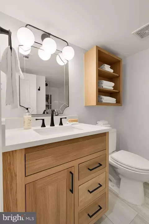 Bath - 1519 E Capitol St SE, Washington, DC 20003 photo 10 of 11