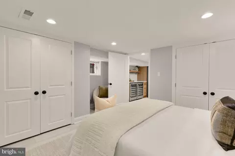 Bedroom - 1519 E Capitol St SE, Washington, DC 20003 photo 13 of 14