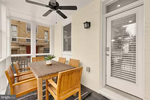 Exterior - 1519 E Capitol St SE, Washington, DC 20003 photo 5 of 11